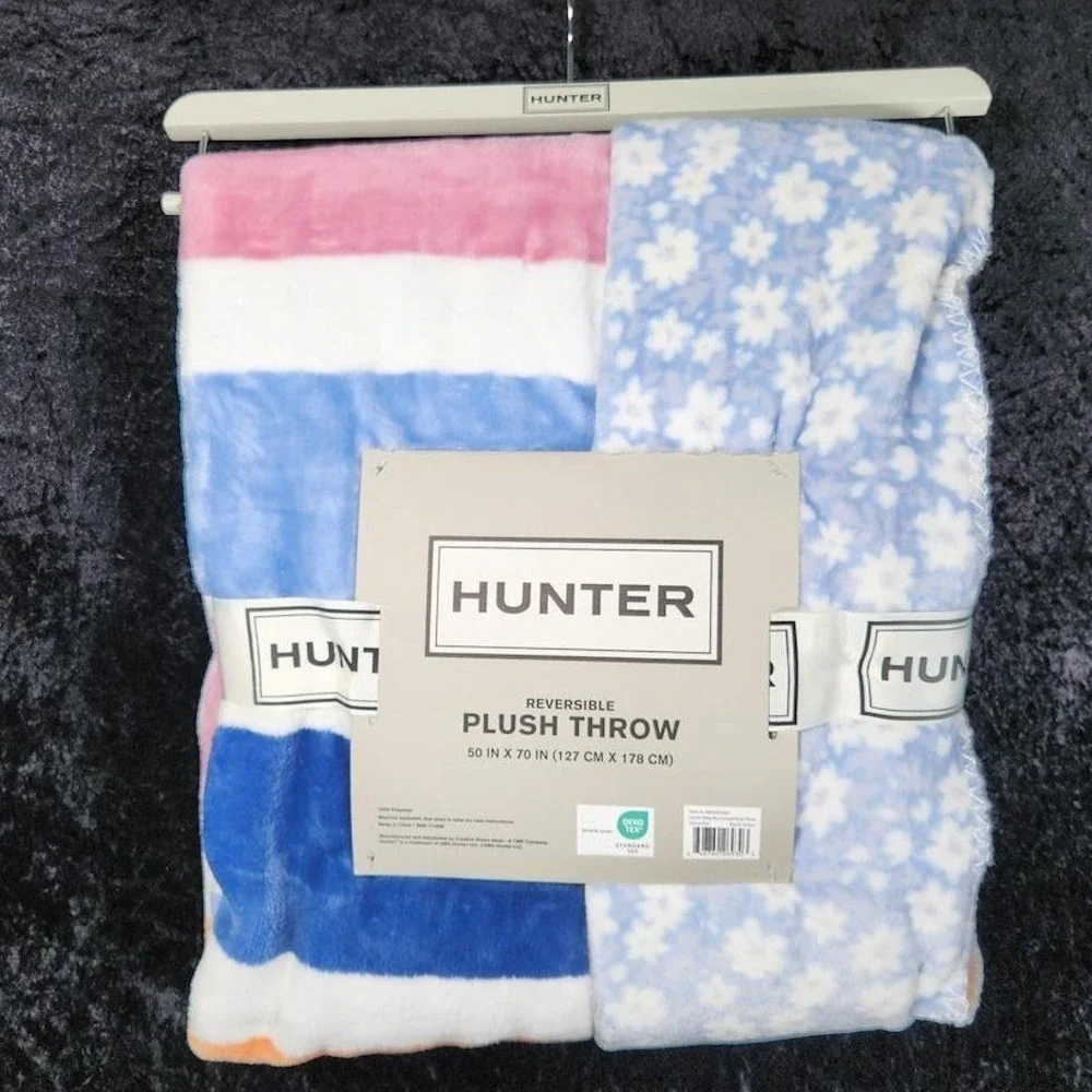 Hunter Reversible Plush Throw Blanket Blue Floral Multi Color Stripe 50x70 NEW